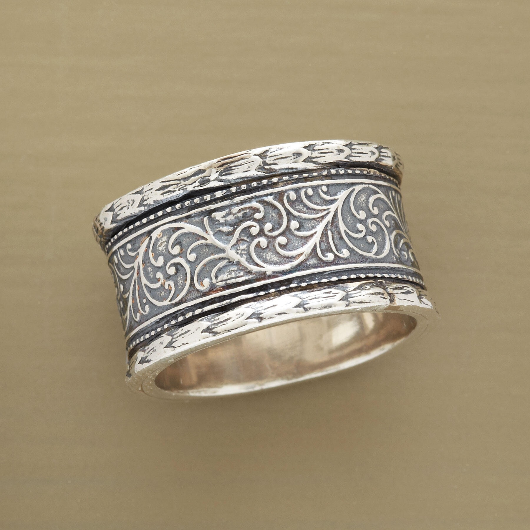 Silver CZ Chanel Ring – Crossan Jewellers